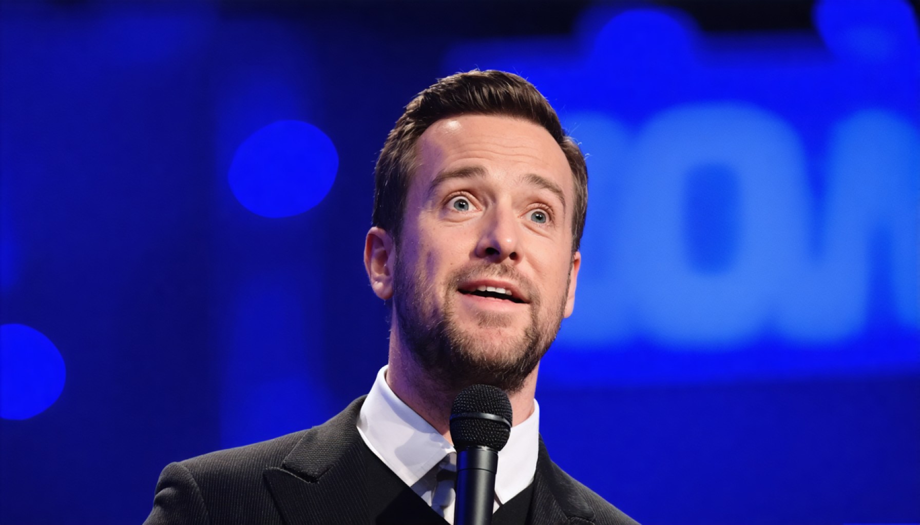 A Comedian’s Unexpected Absence Stirs a Storm of Speculation